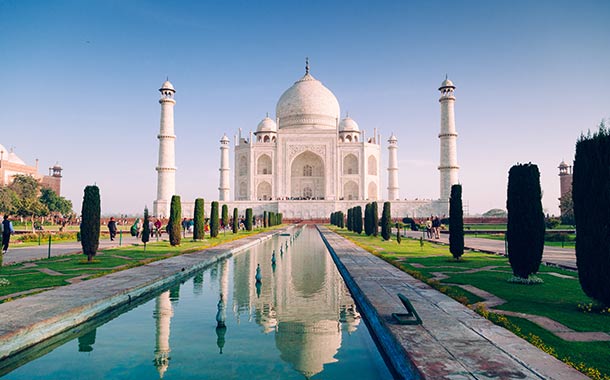 Taj-Mahal,-Agra,-India