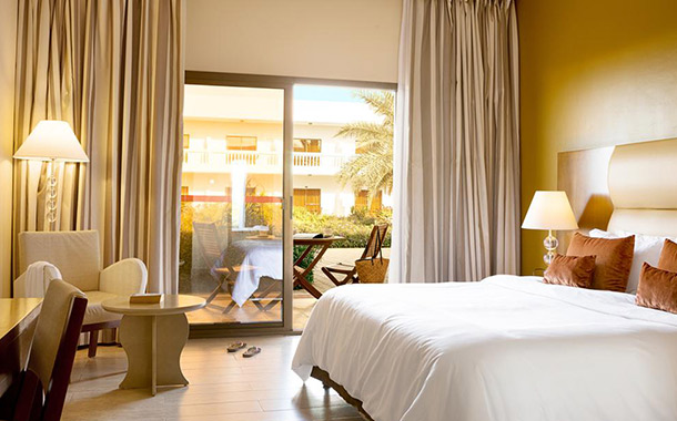 610x380-StaycationsSmartline-bin-Majid-Resort4