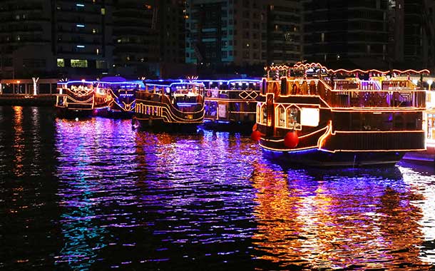 Dubai Dhow Cruise Tour - Musafir UAE