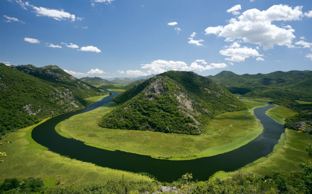 Musafir-Montenegro-Lake-kayak