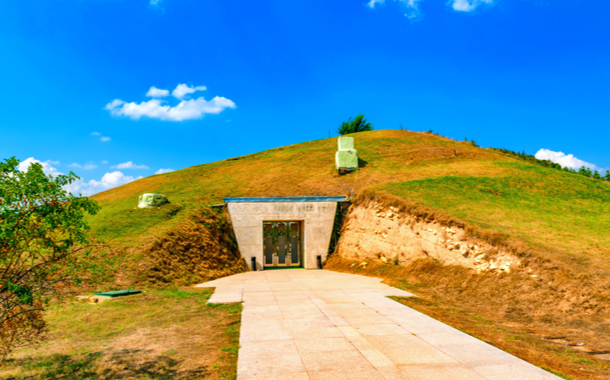 Thracian Tomb